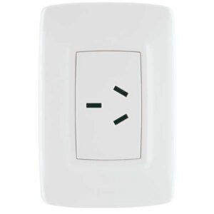 TOMA ARQUEA TRIPLE 20A-250V BL - LEGRAND AQ-3/20B 23 TOMA ARQUEA TRIPLE 20A-250V BL - LEGRAND AQ-3/20B