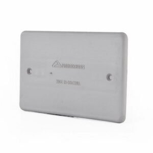 TAPA PVC PLÁSTICA RECTANGULAR 2X4 CM 5800 RETIE - PROELECTRICOS 1123E00150